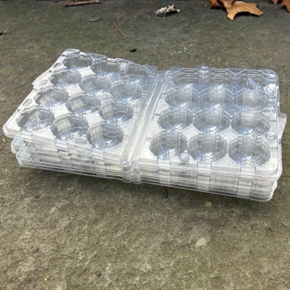 Quail Egg Cartons, 7 cartons, each carton holds 12 Eggs, Snap Close, Plastic - Picture 1 of 4